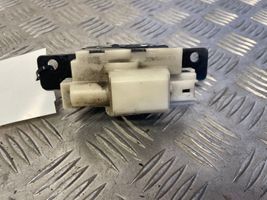 Renault Megane II Loading door lock 8200076240