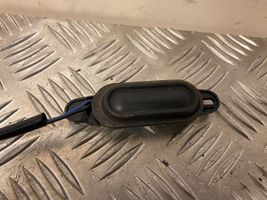 Honda CR-V Loading door exterior handle 