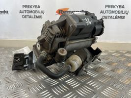 Mercedes-Benz ML W166 Ilmajousituksen kompressoripumppu A1663200204