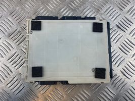 Toyota RAV 4 (XA50) Module de fusibles 8273042890