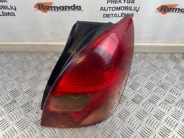 Toyota Corolla Verso E121 Lampa tylna 1827