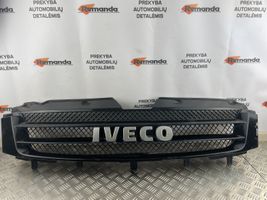 Iveco Daily 35 - 40.10 Etupuskurin ylempi jäähdytinsäleikkö 38028010105