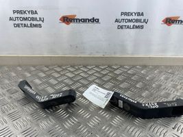 Opel Astra J Staffa angolare del supporto di montaggio del paraurti 236528514