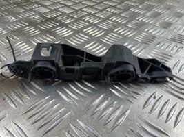 Opel Insignia B Supporto di montaggio del parafango 39145053