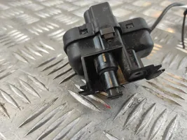 Volkswagen Tiguan Moteur de verrouillage trappe à essence 5N0810773F