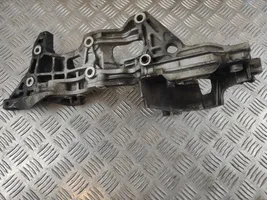 Volkswagen PASSAT B8 Generator/alternator bracket 04L9031438