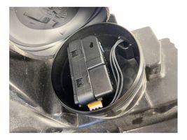 Volkswagen PASSAT B8 Lampa przednia 3G1941035P