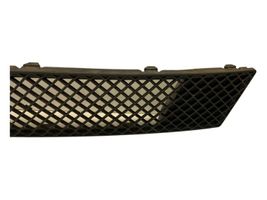 BMW 1 E81 E87 Grille inférieure de pare-chocs avant 15857711