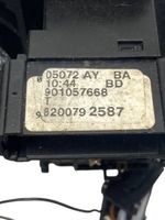 Dacia Duster Pyyhkimen/suuntavilkun vipukytkin 8200792587