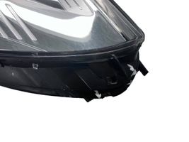 Renault Clio IV Lampa przednia 260608367R