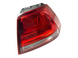 Volkswagen Golf VII Lampy tylnej klapy bagażnika 5G0945096M