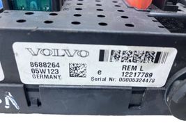 Volvo XC70 Skrzynka bezpieczników / Komplet 12217789