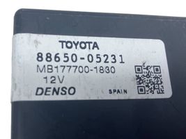 Toyota Avensis T270 Ilmastoinnin ohjainlaite/moduuli 8865005231