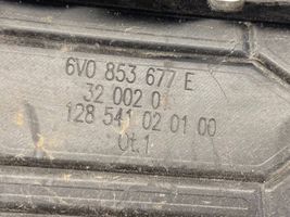 Skoda Fabia Mk3 (NJ) Kratka dolna zderzaka przedniego 6V0853677E