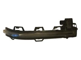 BMW X3 G01 Pagrieziena lukturis spogulī 7441440