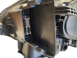 Volvo XC60 Lampa przednia 31420250