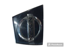 Nissan Micra Mostrina con logo/emblema della casa automobilistica 628905FA0B