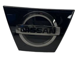 Nissan Micra Mostrina con logo/emblema della casa automobilistica 628905FA0B