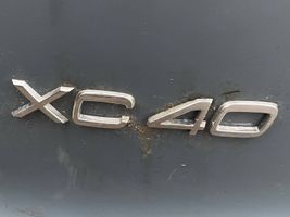 Volvo XC40 Takaluukun/tavaratilan kansi 