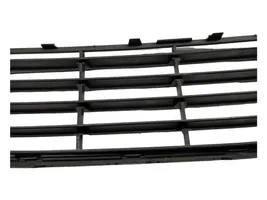 Volkswagen Golf VI Grille inférieure de pare-chocs avant 5K0853677