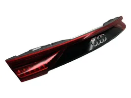 Audi Q8 Luci posteriori 4M8945095F