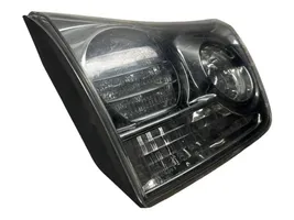 Lexus RX 330 - 350 - 400H Lampy tylnej klapy bagażnika KOITO48-65