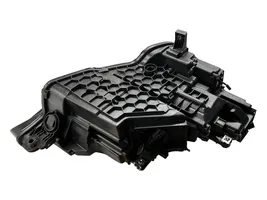 Audi e-tron Faro/fanale 4KE941039