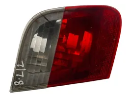 BMW 3 E46 Lampy tylnej klapy bagażnika 6910537