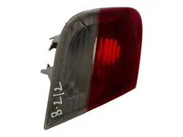 BMW 3 E46 Lampy tylnej klapy bagażnika 6910537