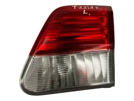 Toyota Avensis T270 Lampa tylna 0530