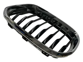 BMW 1 F20 F21 Maskownica / Grill / Atrapa górna chłodnicy 7371685