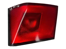 Mitsubishi Carisma Lampy tylnej klapy bagażnika 292002