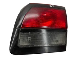 Mazda 626 Lampy tylnej klapy bagażnika 13261825