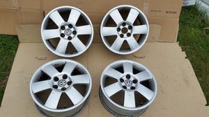 Volkswagen Golf IV R15 alloy rim 