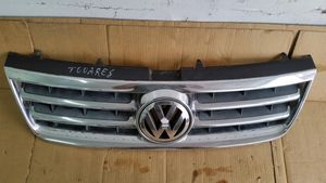 Volkswagen Touareg I Griglia anteriore 7L6853651A