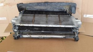 Volkswagen Multivan T5 Dzesēšanas šķidruma radiators 7E0121207B