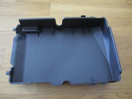 Mazda 3 II Coperchio/tappo della scatola vassoio della batteria LF3T18593