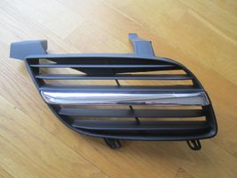 Nissan Almera N16 Grille calandre supérieure de pare-chocs avant 62322BM400