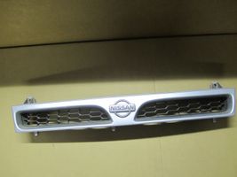 Nissan Sunny Maskownica / Grill / Atrapa górna chłodnicy 6231050C000