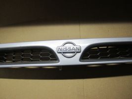 Nissan Sunny Griglia superiore del radiatore paraurti anteriore 6231050C000