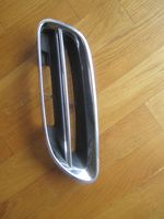 Nissan Micra Grille calandre supérieure de pare-chocs avant 623326F600