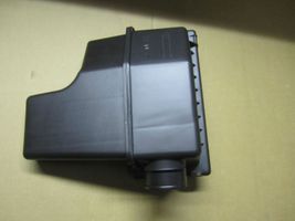Mitsubishi Colt Couvercle du boîtier de filtre à air MN130294