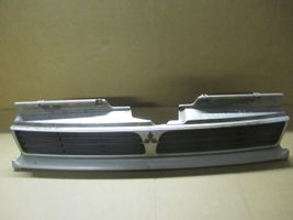 Mitsubishi Space Wagon Grille calandre supérieure de pare-chocs avant MB667240