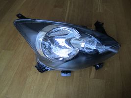 Toyota Aygo AB10 Lampa przednia 