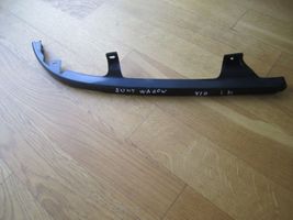 Nissan Sunny Rivestimento sotto il faro/fanale 