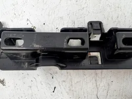 BMW 5 G30 G31 Supporto di montaggio del parafango 7387341