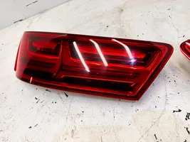 Audi Q7 4M Lampy tylne / Komplet 4M0945093D