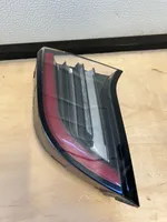 Tesla Model 3 Lampy tylnej klapy bagażnika 150208900B