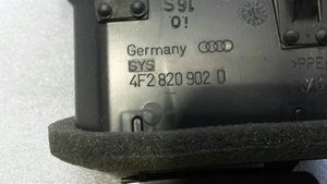 Audi RS6 C6 Kojelaudan sivutuuletussuuttimen kehys 4F2820902D