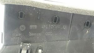 Audi RS6 C6 Centrālais gaisa ventilācijas režģis 4F2820951